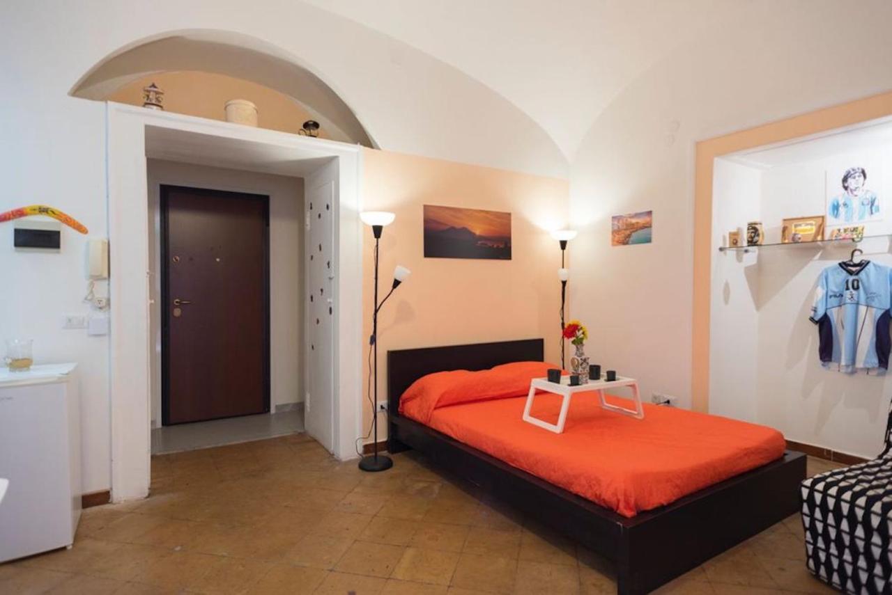 Napoli Centro Apartment A Balcony In The Heart Of 나폴리 외부 사진