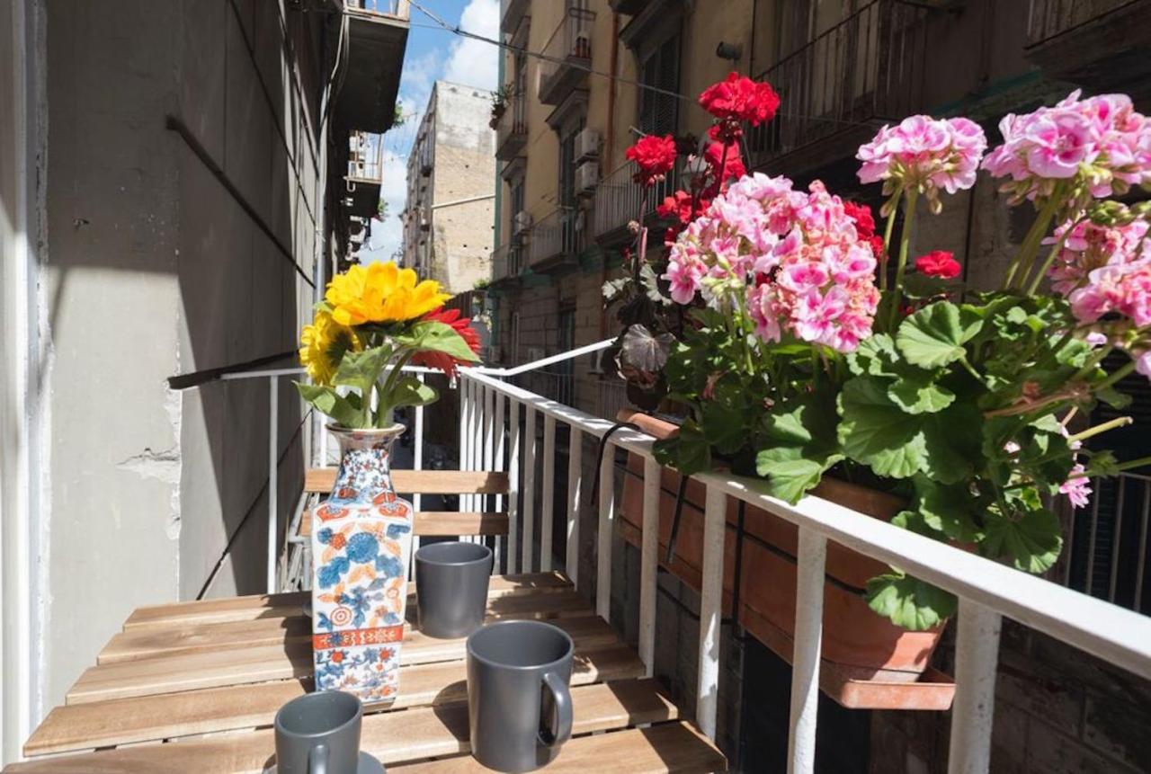 Napoli Centro Apartment A Balcony In The Heart Of 나폴리 외부 사진